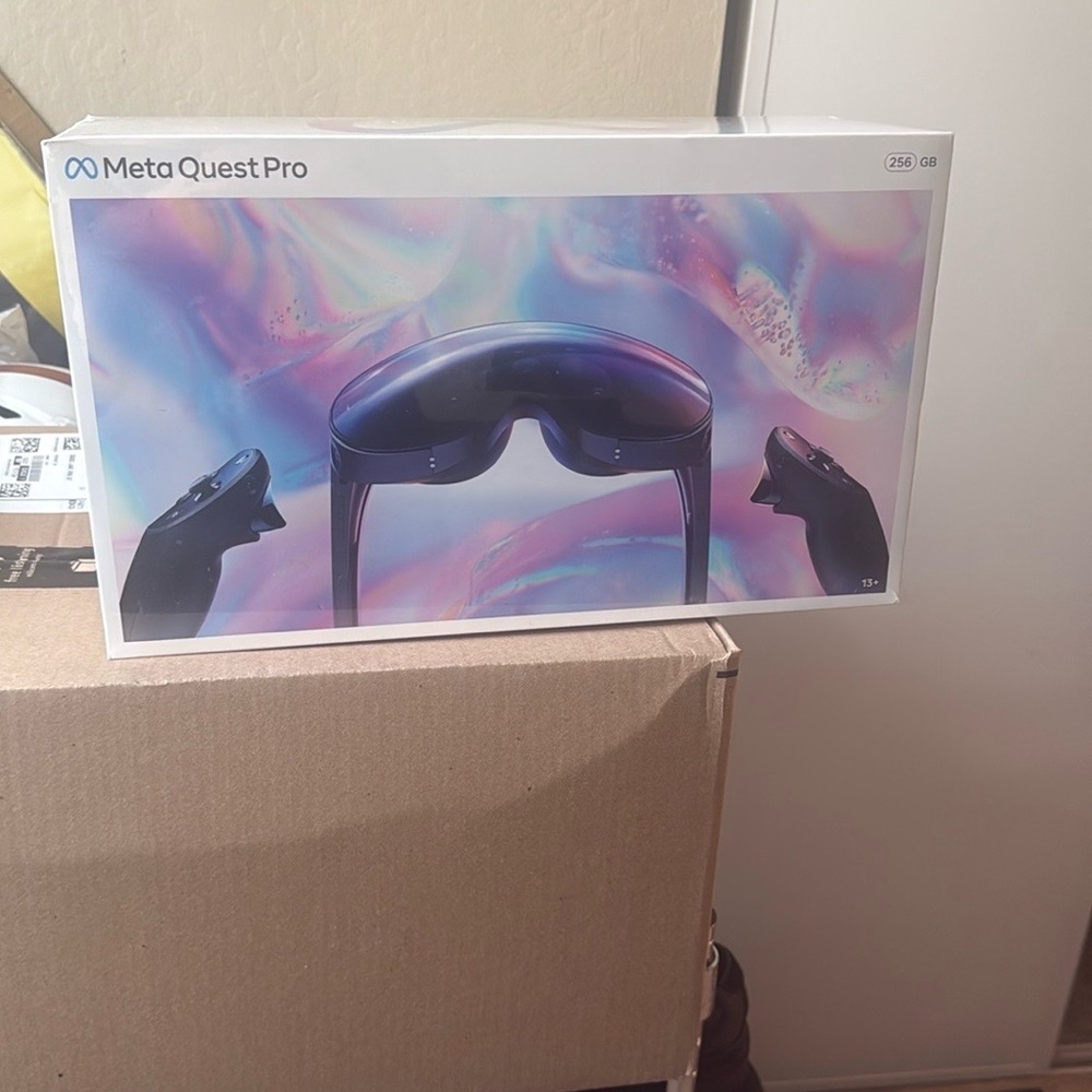 Quest Pro VR Headset - Black